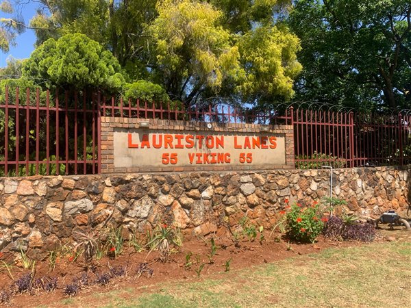 3 Bedroom Townhouse 3 Bedroom Townhouse