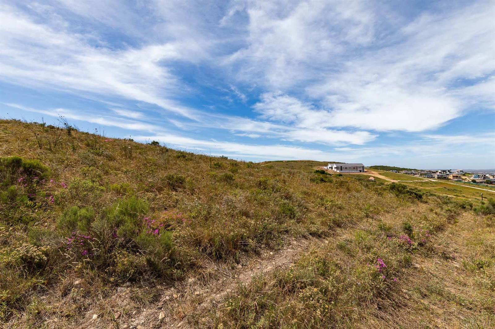1635 m² Land available in Hartenbos photo number 18