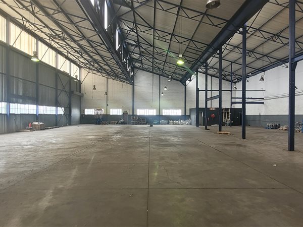 1058  m² Industrial space in Manufacta
