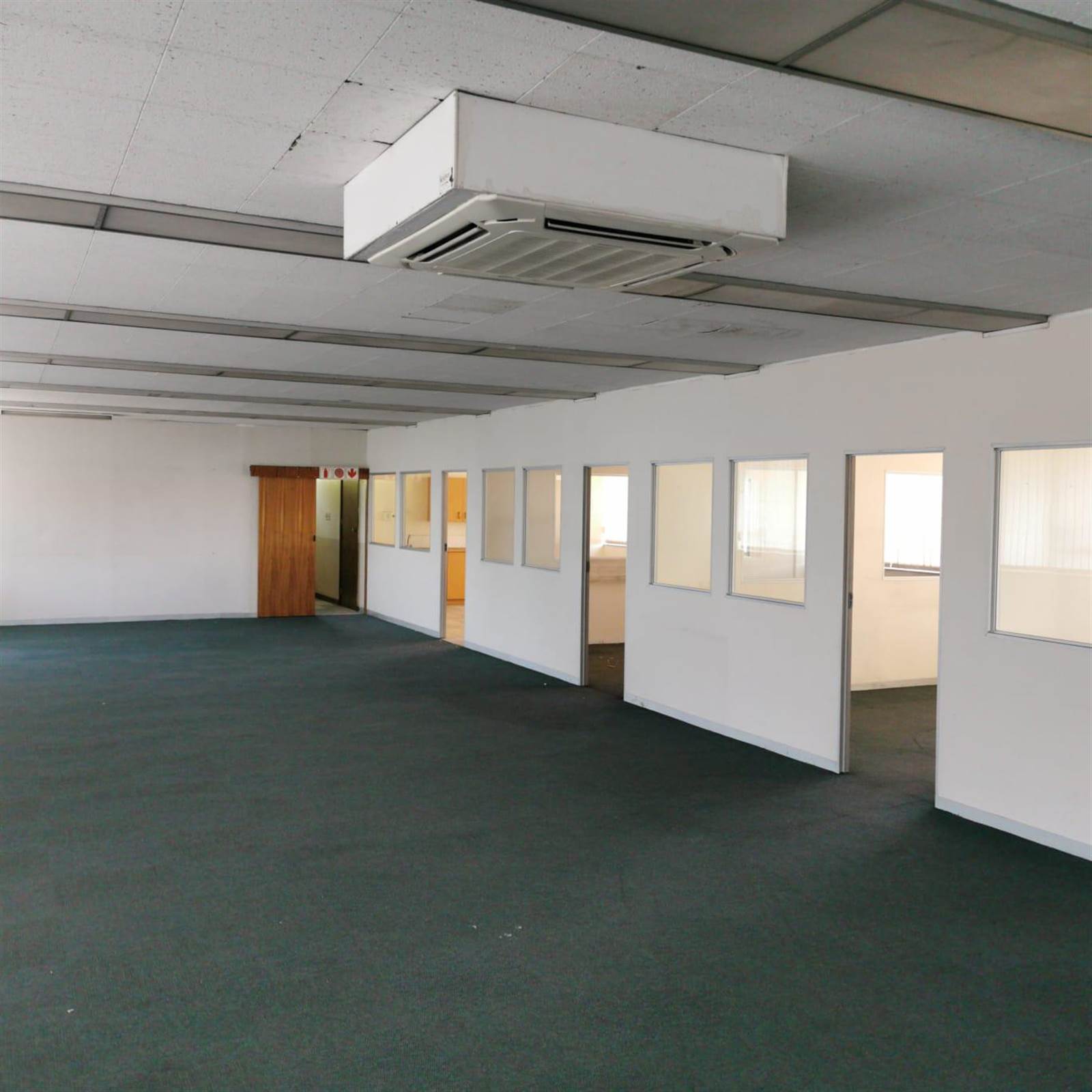2000  m² Commercial space in Spartan photo number 2