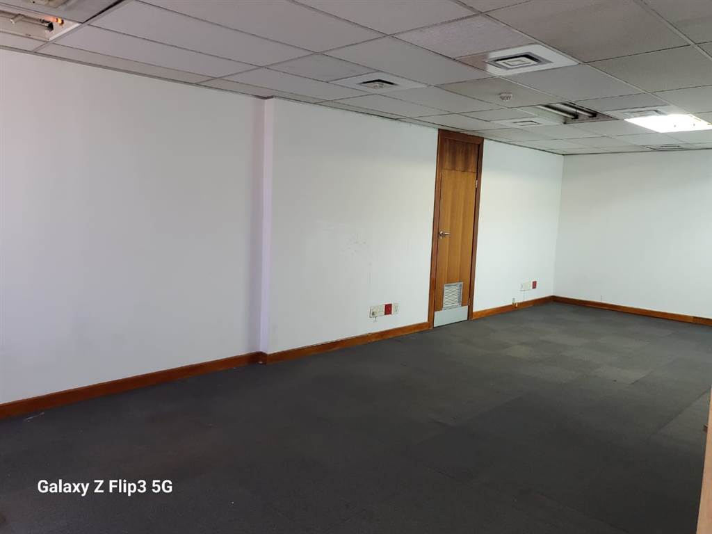 56  m² Office Space in Pretoria North photo number 11