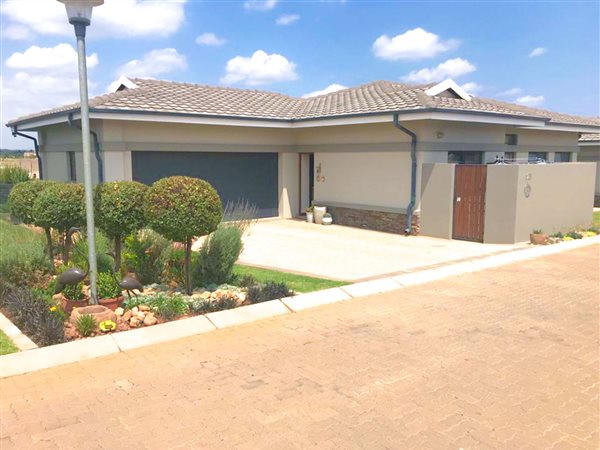 3 Bed Townhouse in Eastland Mature Lifestyle Estate
