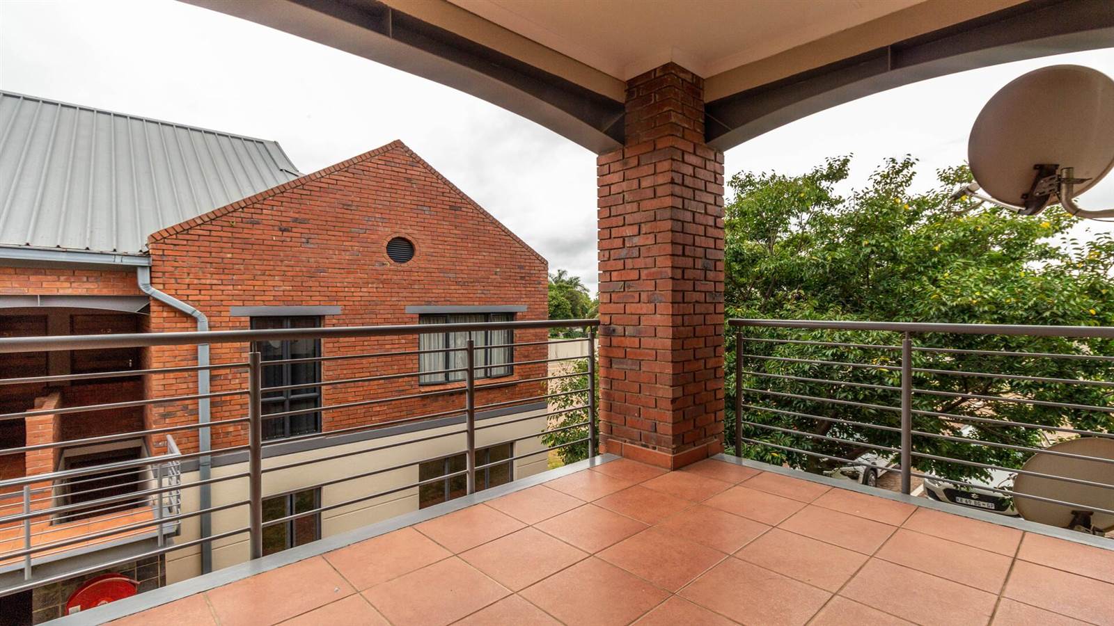 2 Bed Apartment in Auckland Park photo number 11