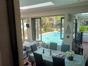 4 Bed House in South Kensington