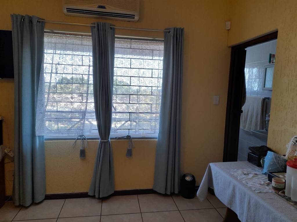 3 Bed Townhouse in Mtunzini photo number 14