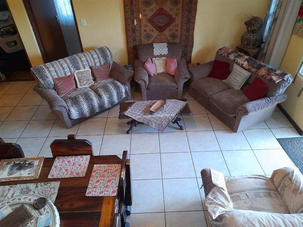 3 Bed Townhouse in Mtunzini photo number 6