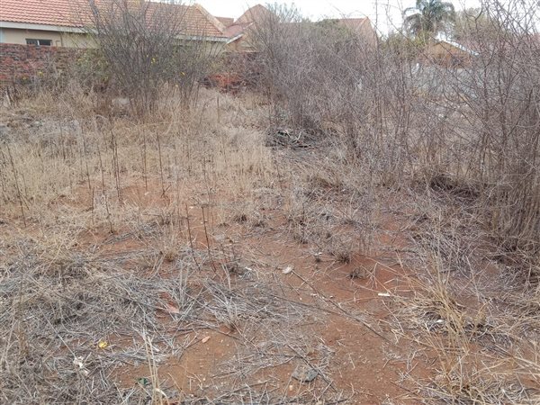 744 m² Land 744 m² Land