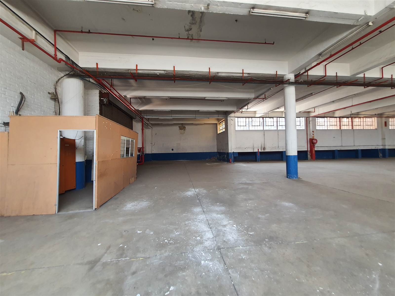 1389  m² Industrial space in Benrose photo number 7