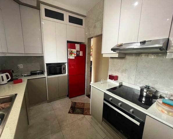 2.5 Bed Apartment in Musgrave photo number 7