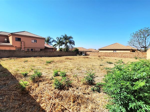 586 m² Land