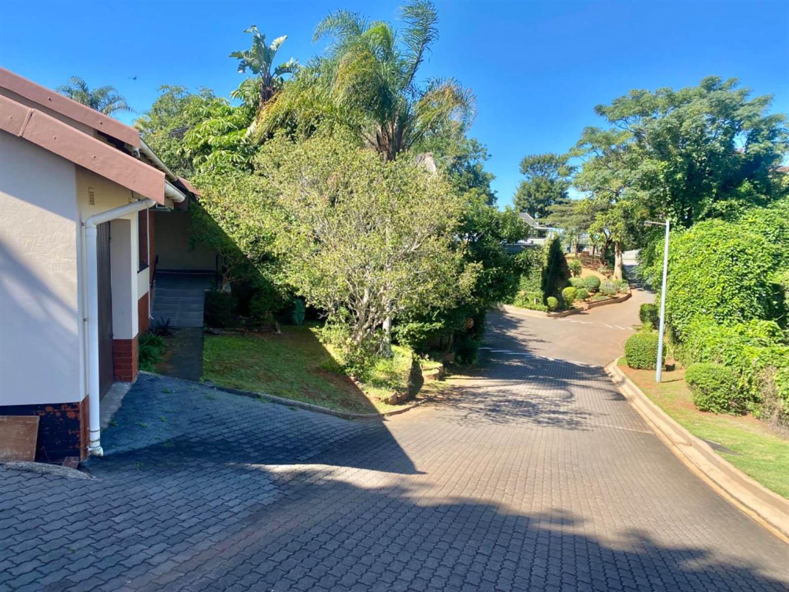 3 Bed Townhouse in Amanzimtoti photo number 25