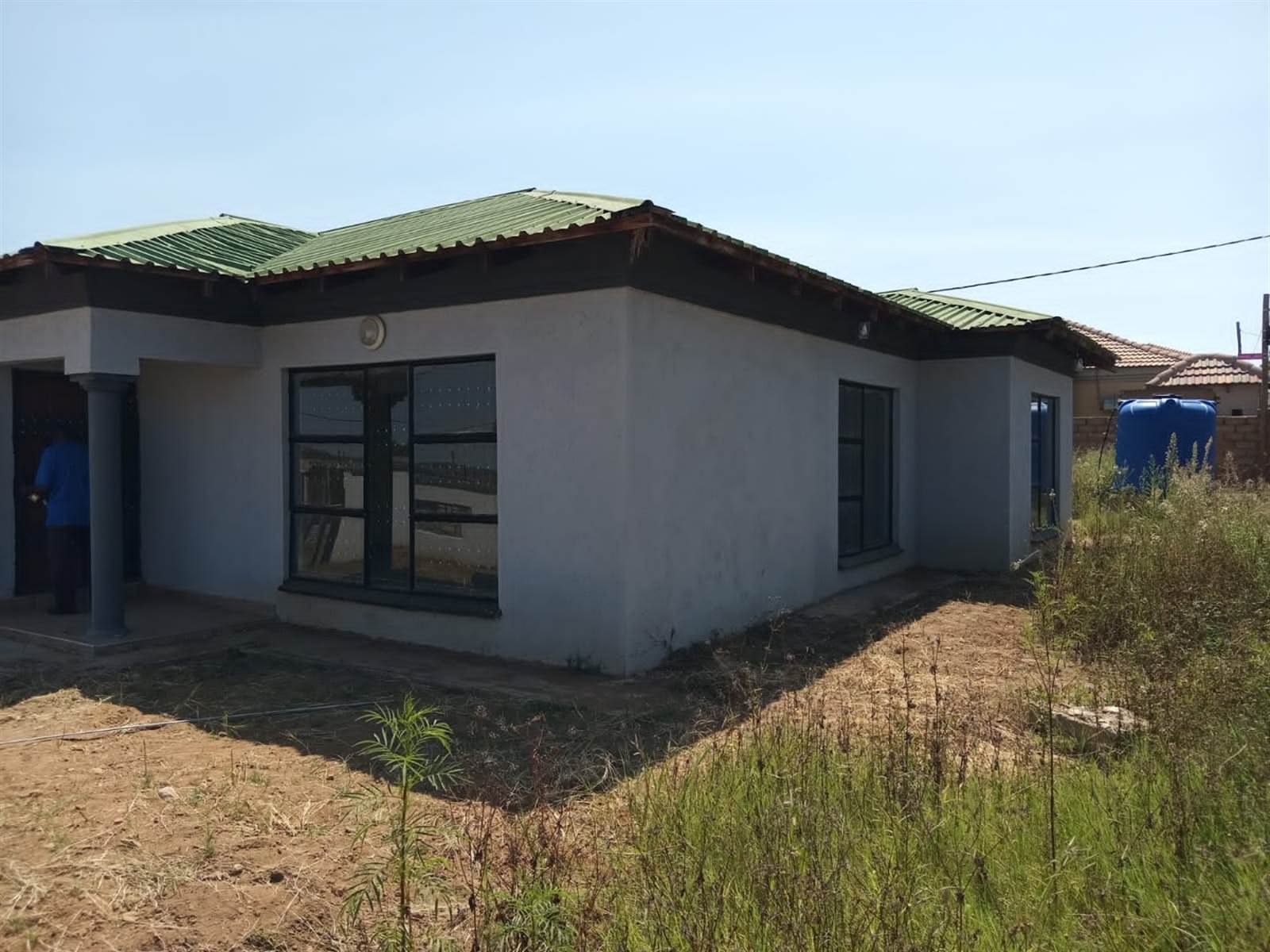 3 Bed House in Mankweng photo number 4