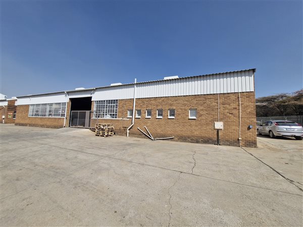 400  m² Industrial space