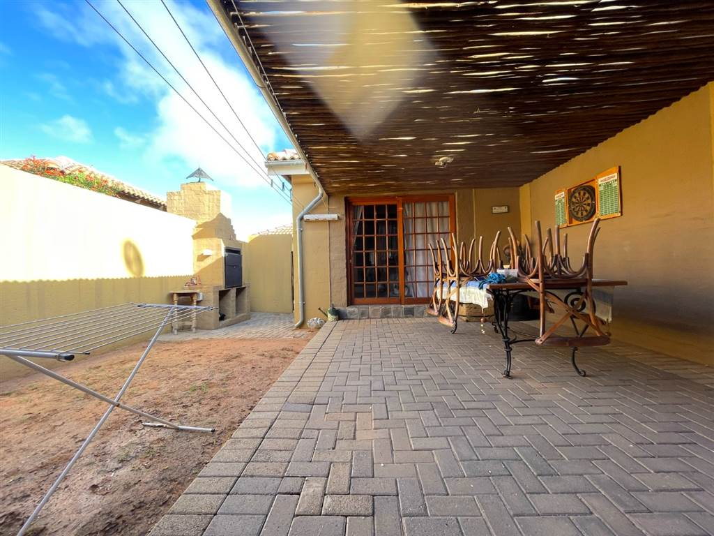 3 Bedroom Townhouse 3 Bedroom Townhouse