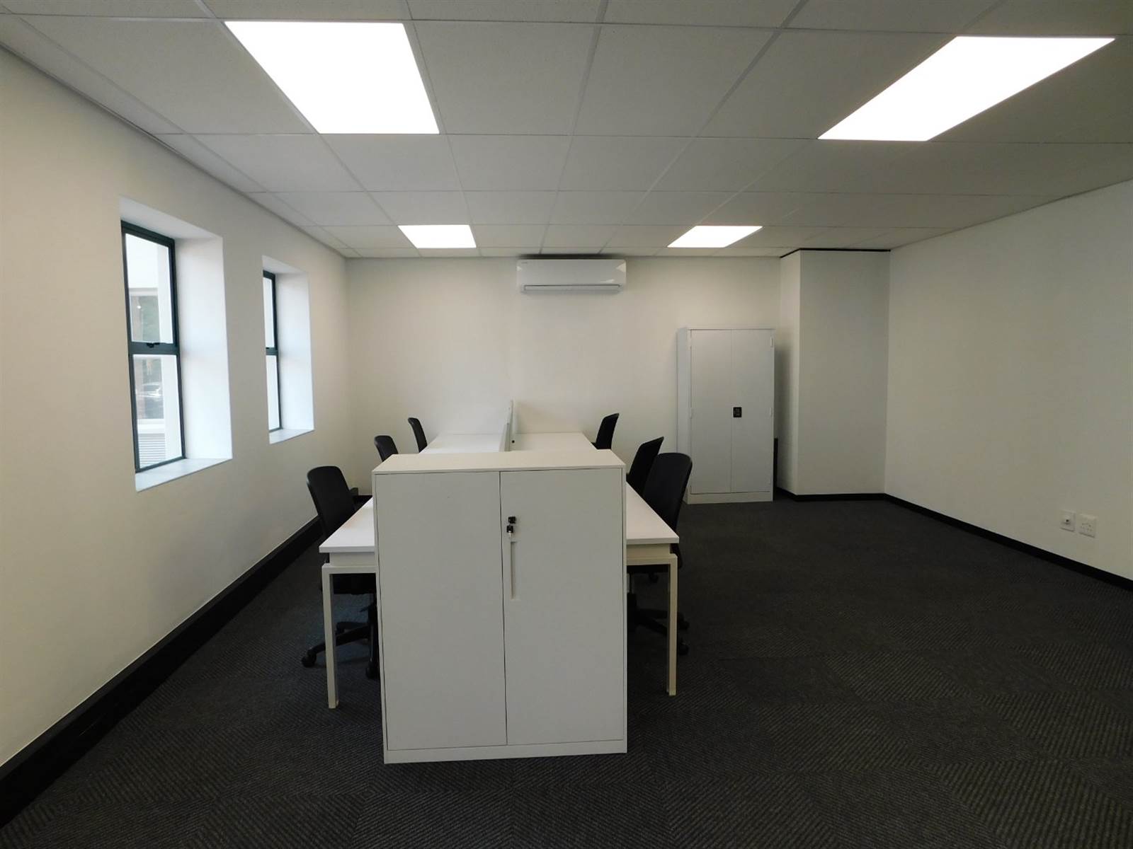 138  m² Office Space in Hyde Park photo number 15
