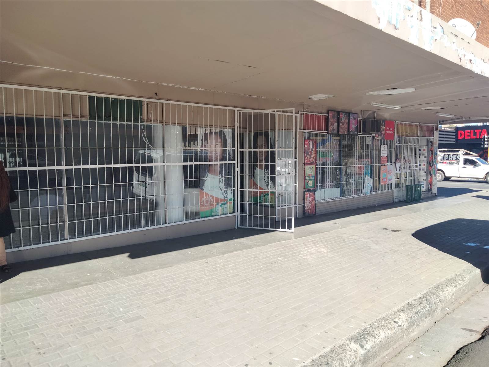 295  m² Commercial space in Bloemfontein photo number 1