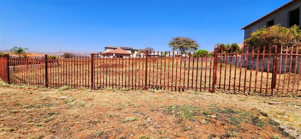 941 m² Land available in Geelhoutpark photo number 2