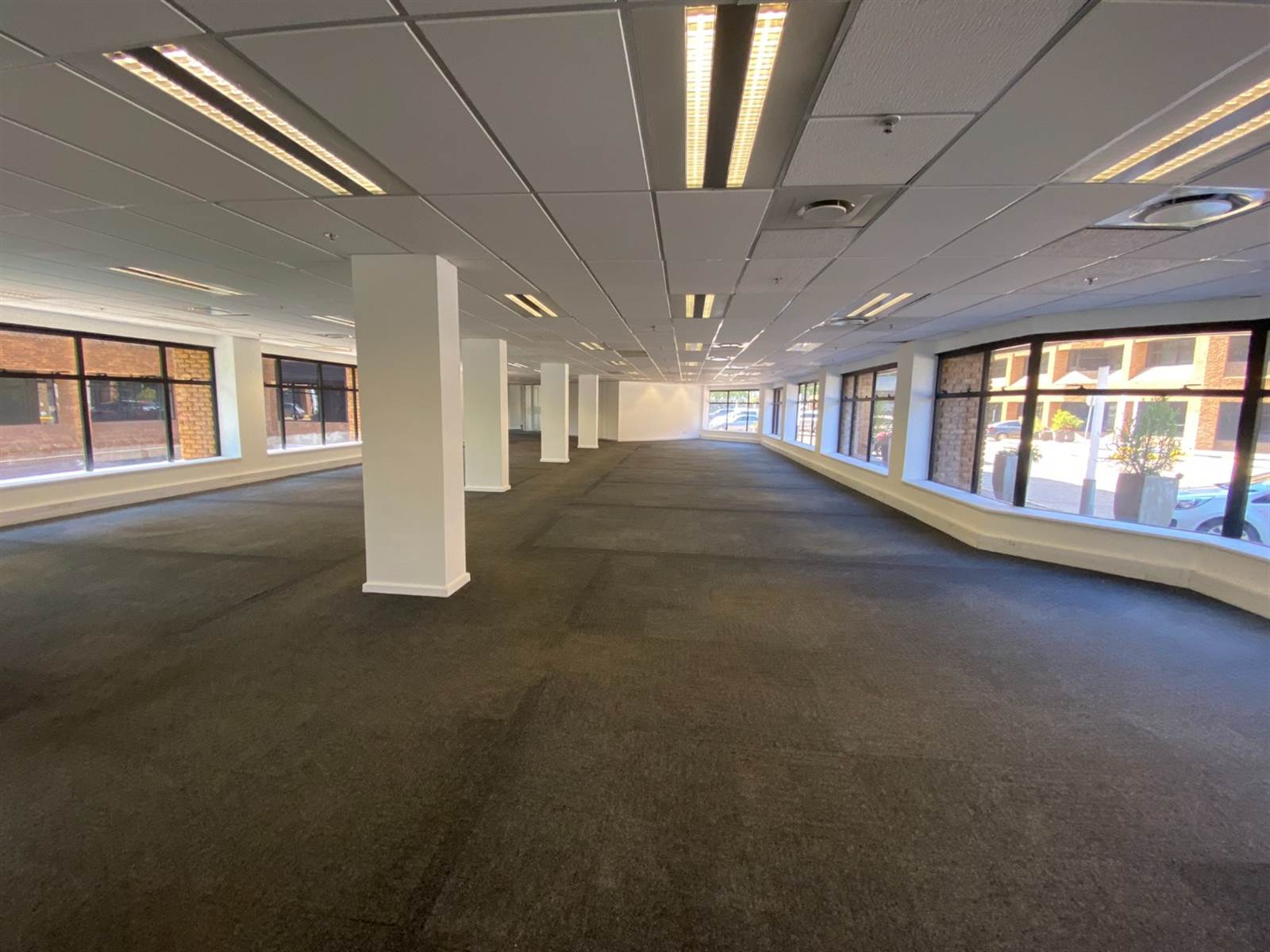 1157.6  m² Commercial space in Sandown photo number 7
