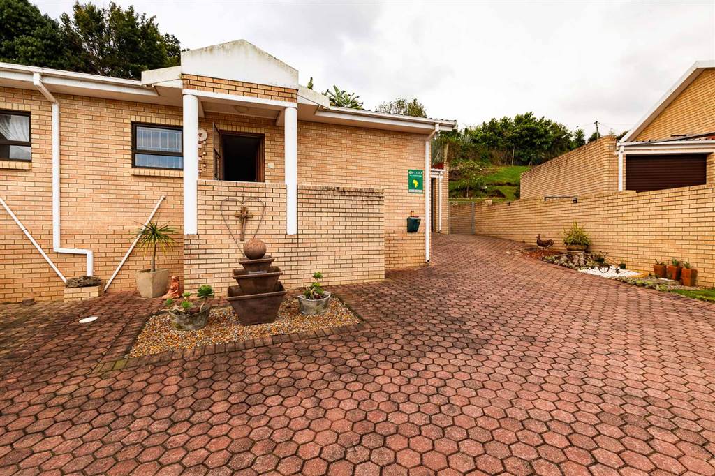 2 Bed House for sale in Denneoord T4273311 Private Property