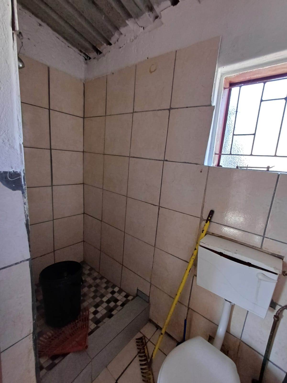 2 Bed House in Seshego photo number 6