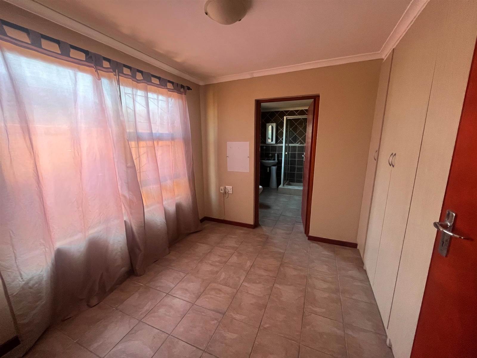 4 Bed House in Port Nolloth photo number 5