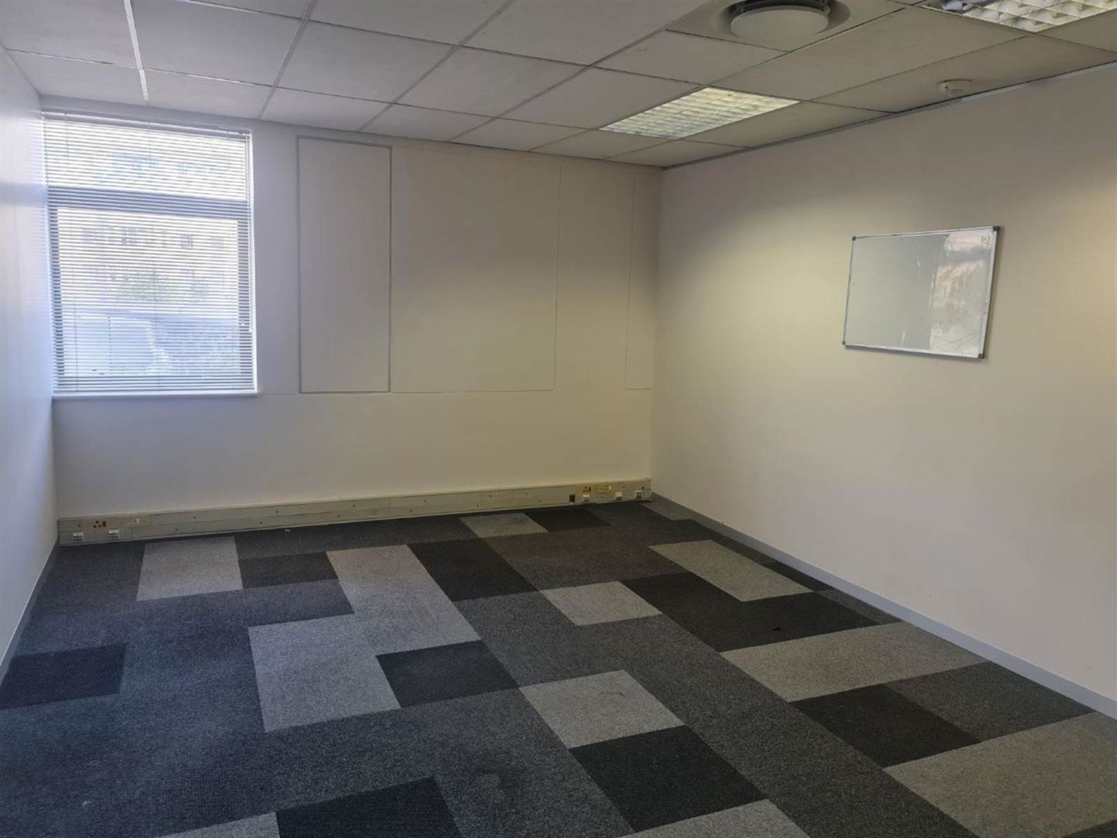 753  m² Commercial space in Sunninghill photo number 21