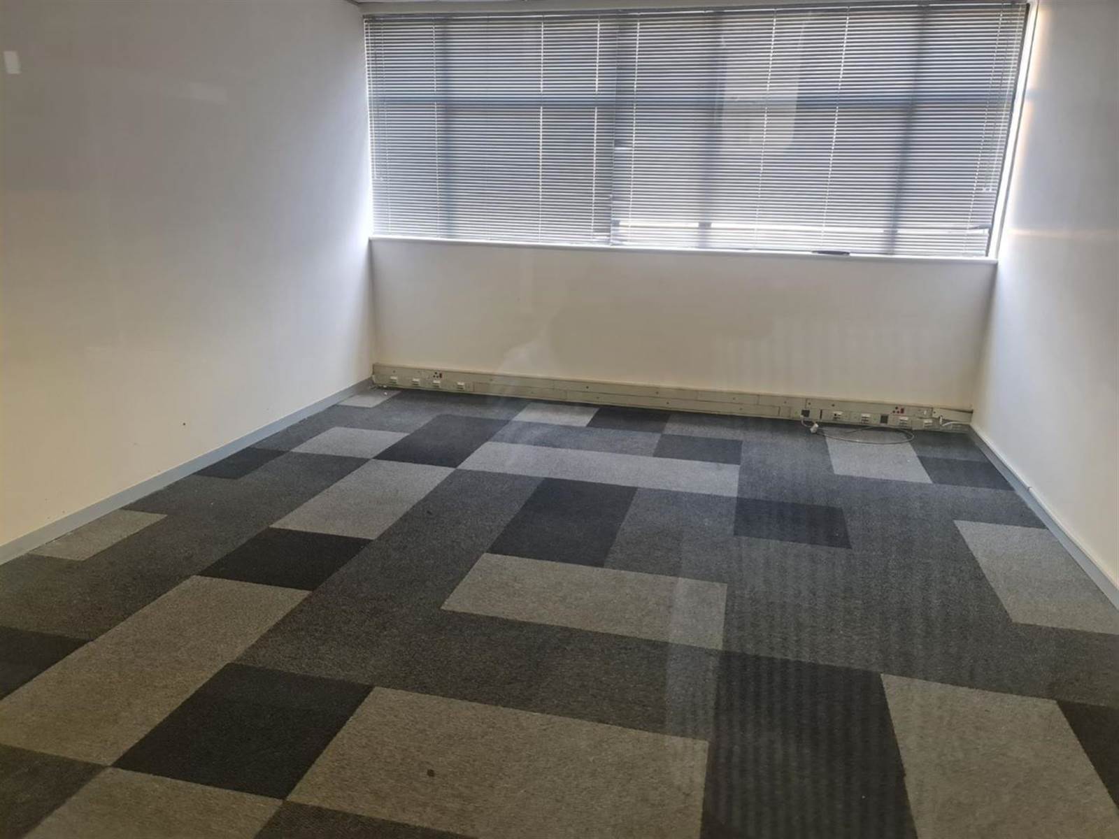 753  m² Commercial space in Sunninghill photo number 24