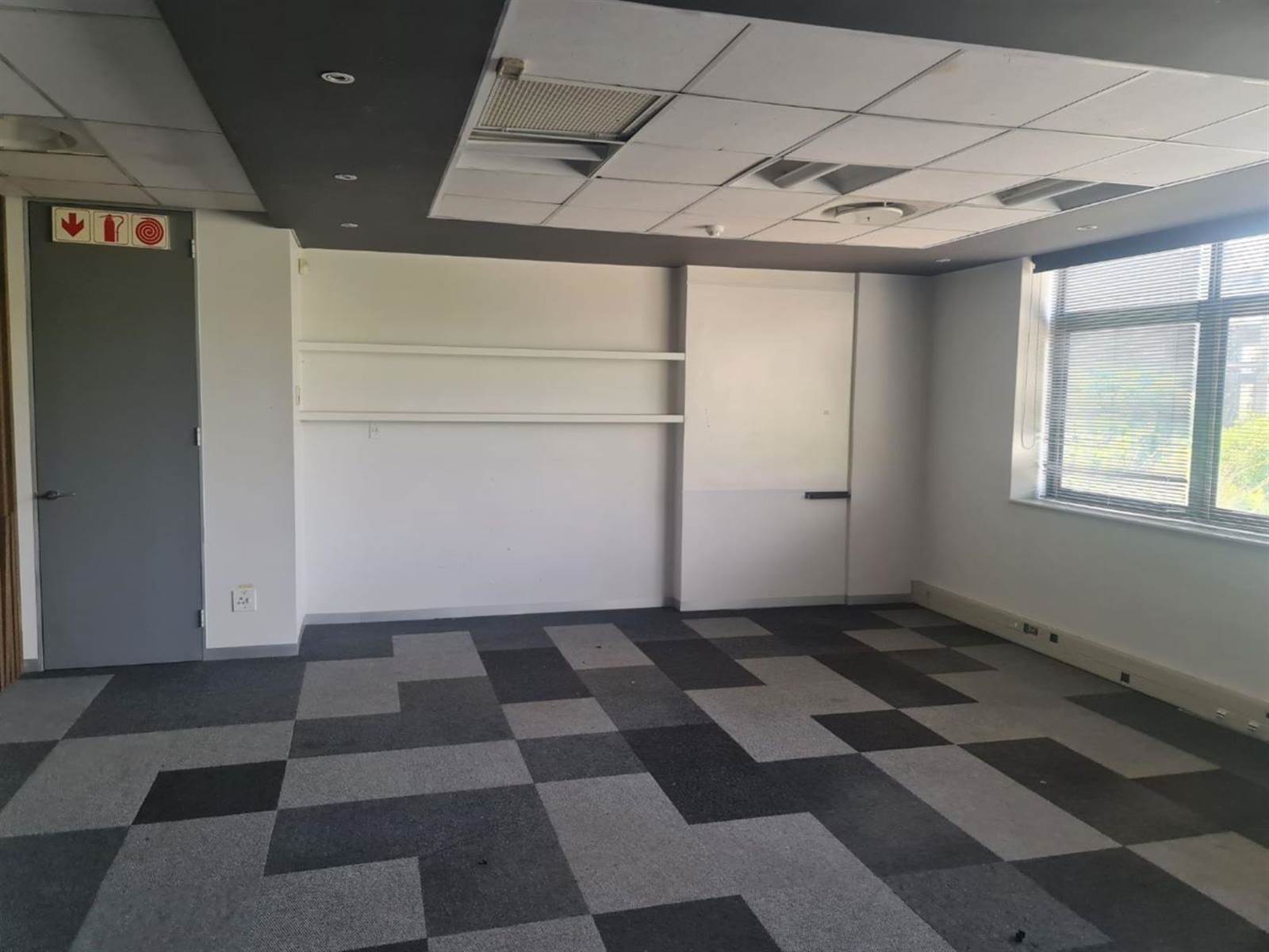 753  m² Commercial space in Sunninghill photo number 11