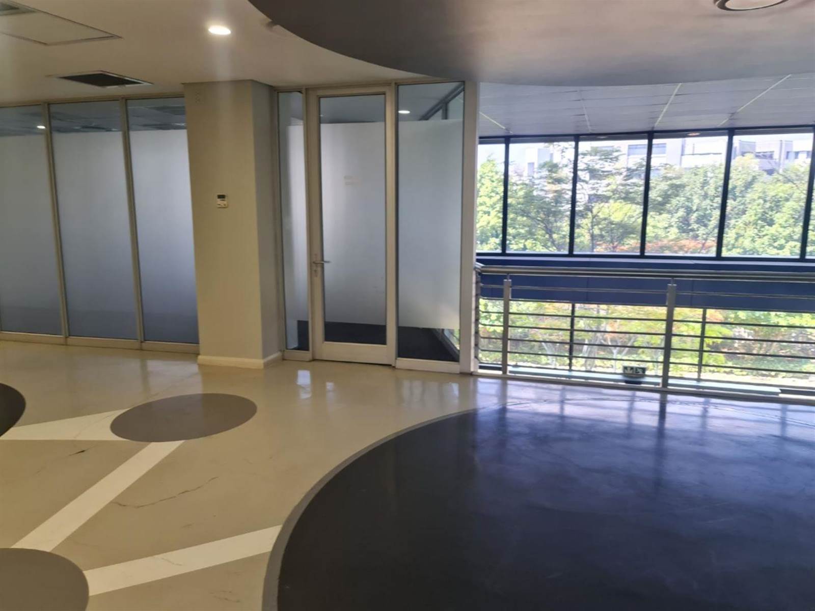 753  m² Commercial space in Sunninghill photo number 3