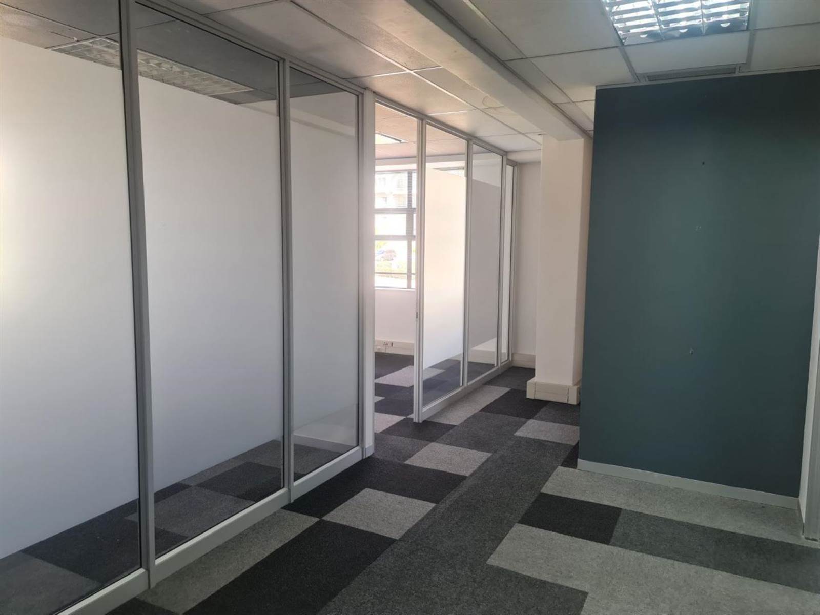 753  m² Commercial space in Sunninghill photo number 16