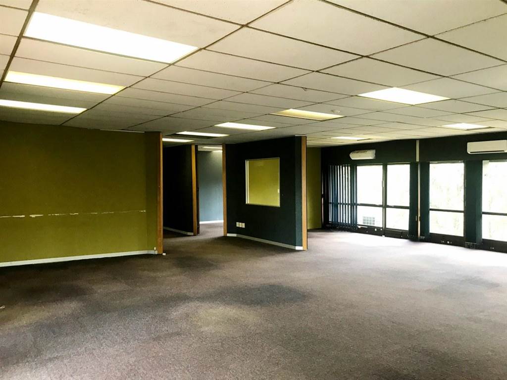 561  m² Office Space in Bedfordview photo number 7