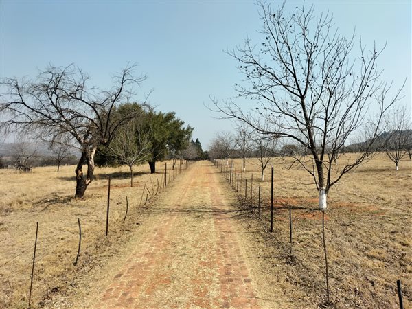 8.6 ha Farm 8.6 ha Farm