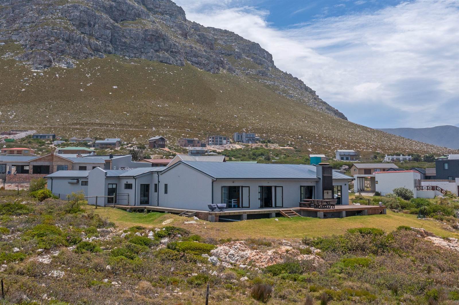 5 Bed House in Bettys Bay photo number 2