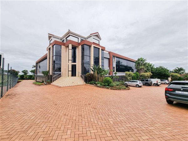 700 m² Commercial space 700 m² Commercial space