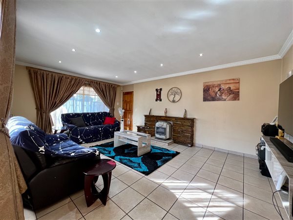 3 Bed House in Wychwood