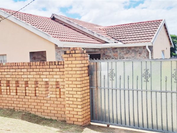 3 Bedroom House 3 Bedroom House