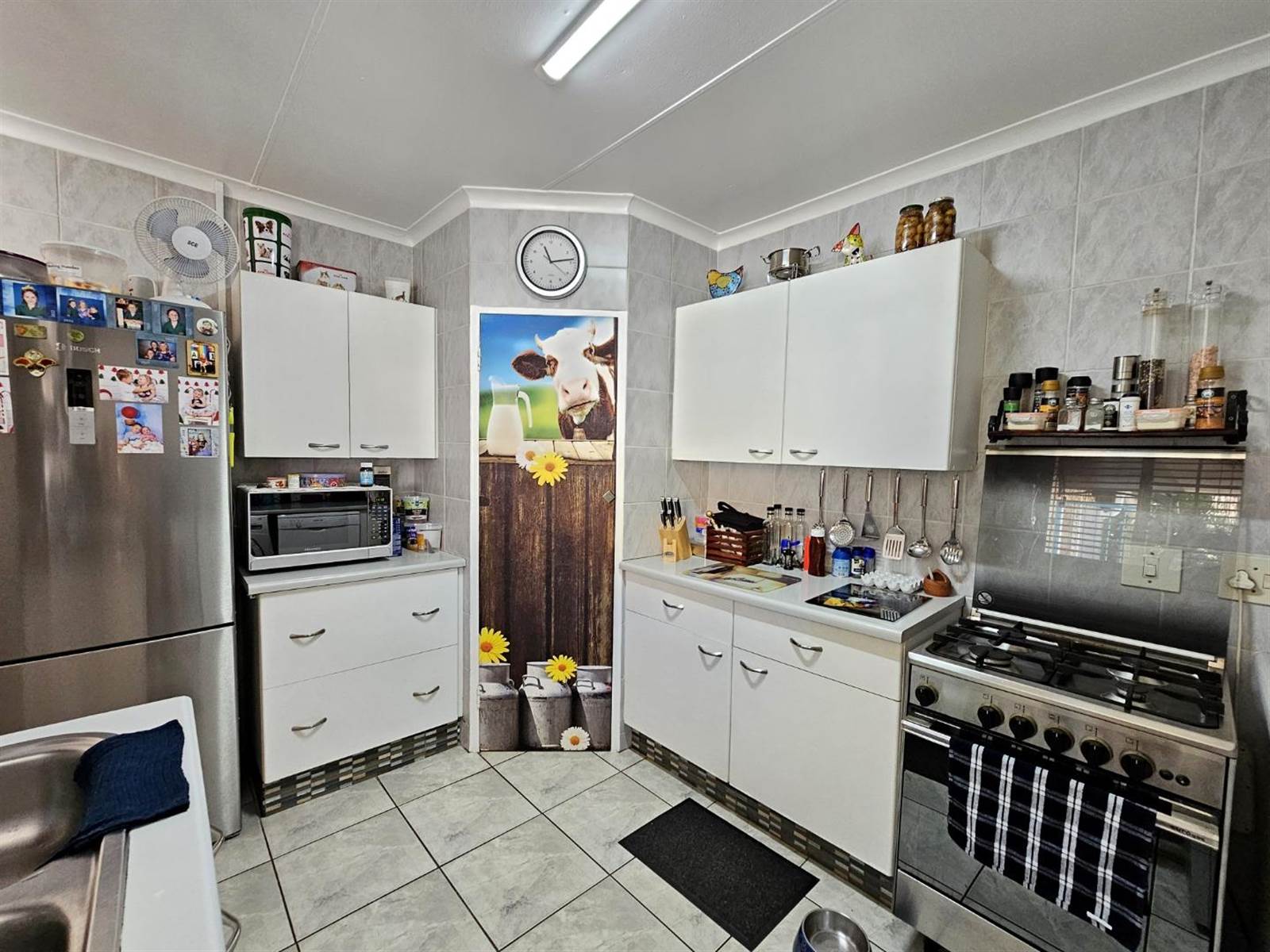 3 Bed Townhouse in Rooihuiskraal photo number 12