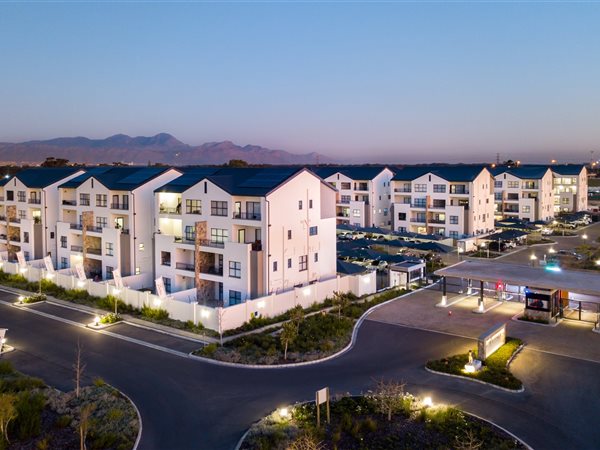 1 Bed Apartment in Somerset West Central