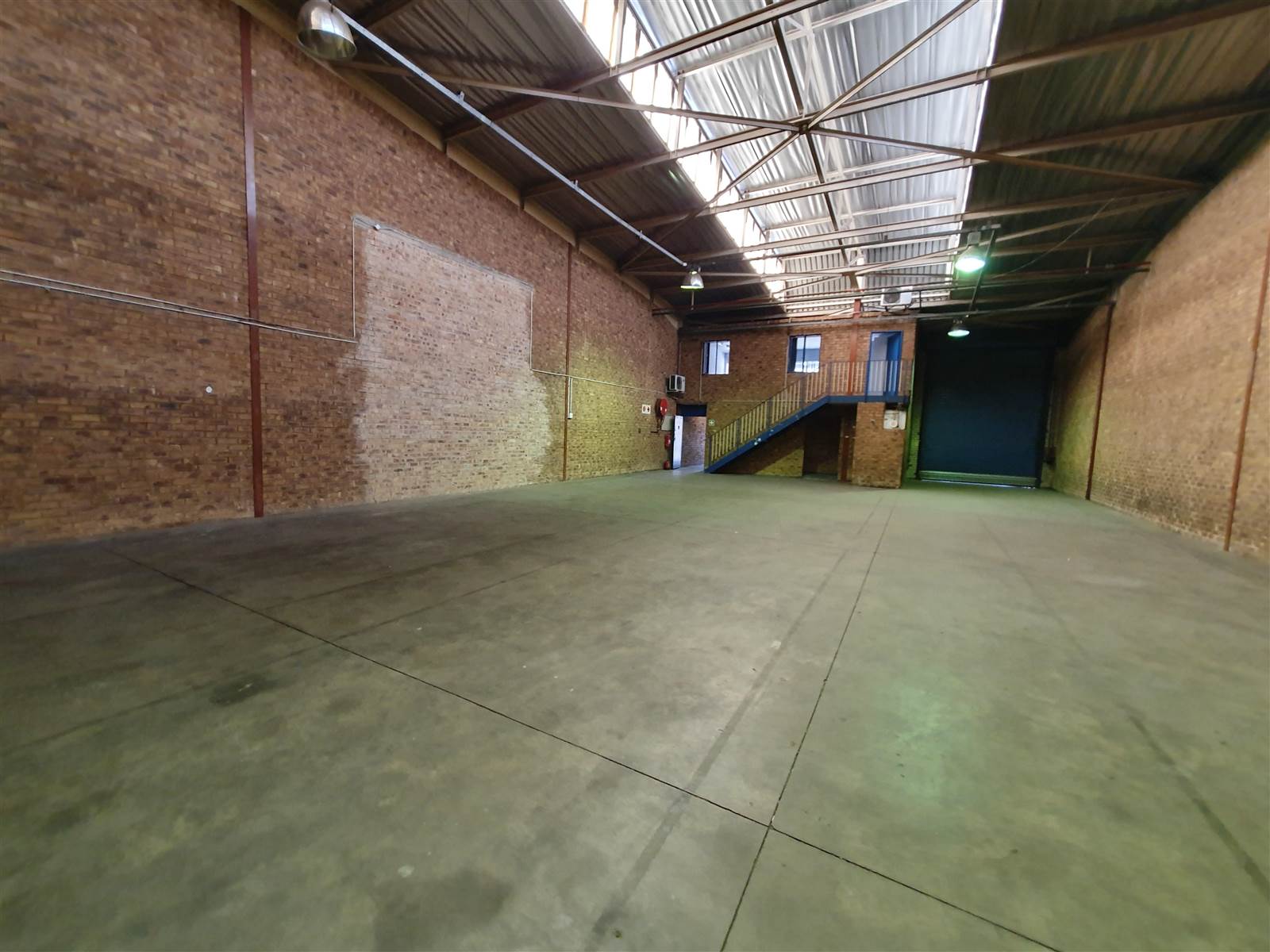 350  m² Industrial space in Meadowdale photo number 9