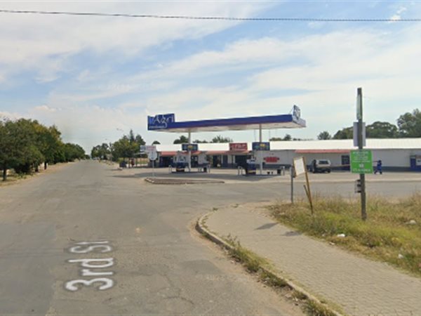 1 ha Land