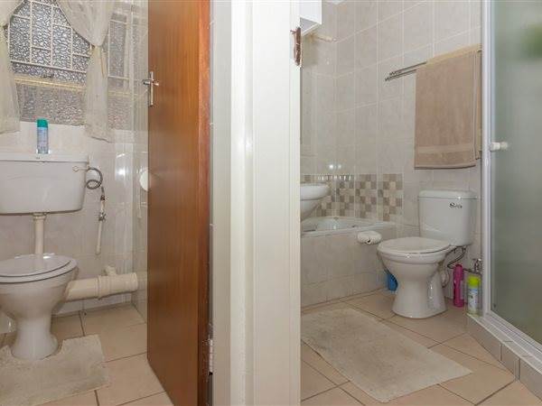 3 Bed Apartment in Suidrand photo number 15