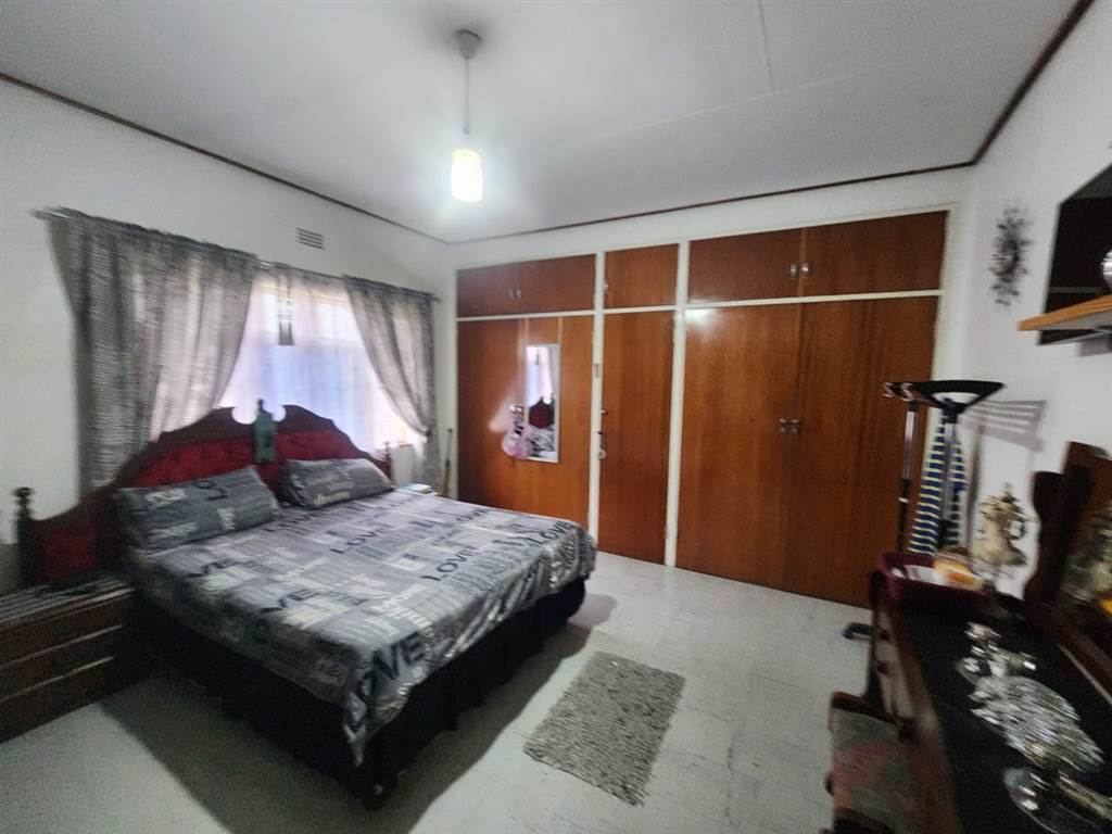 3 Bed House in Phalaborwa photo number 7
