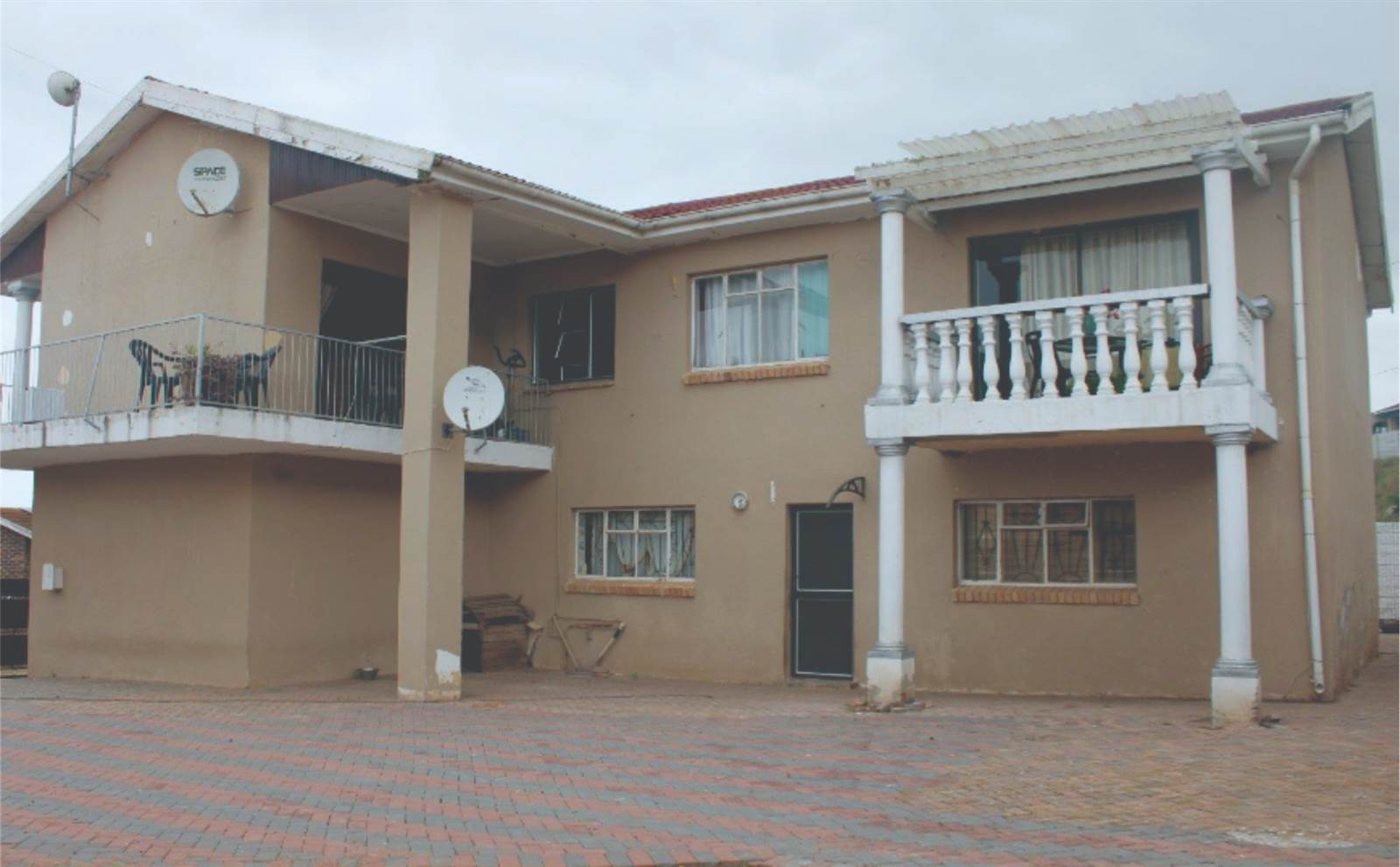 6 Bed House in Kwamagxaki photo number 22