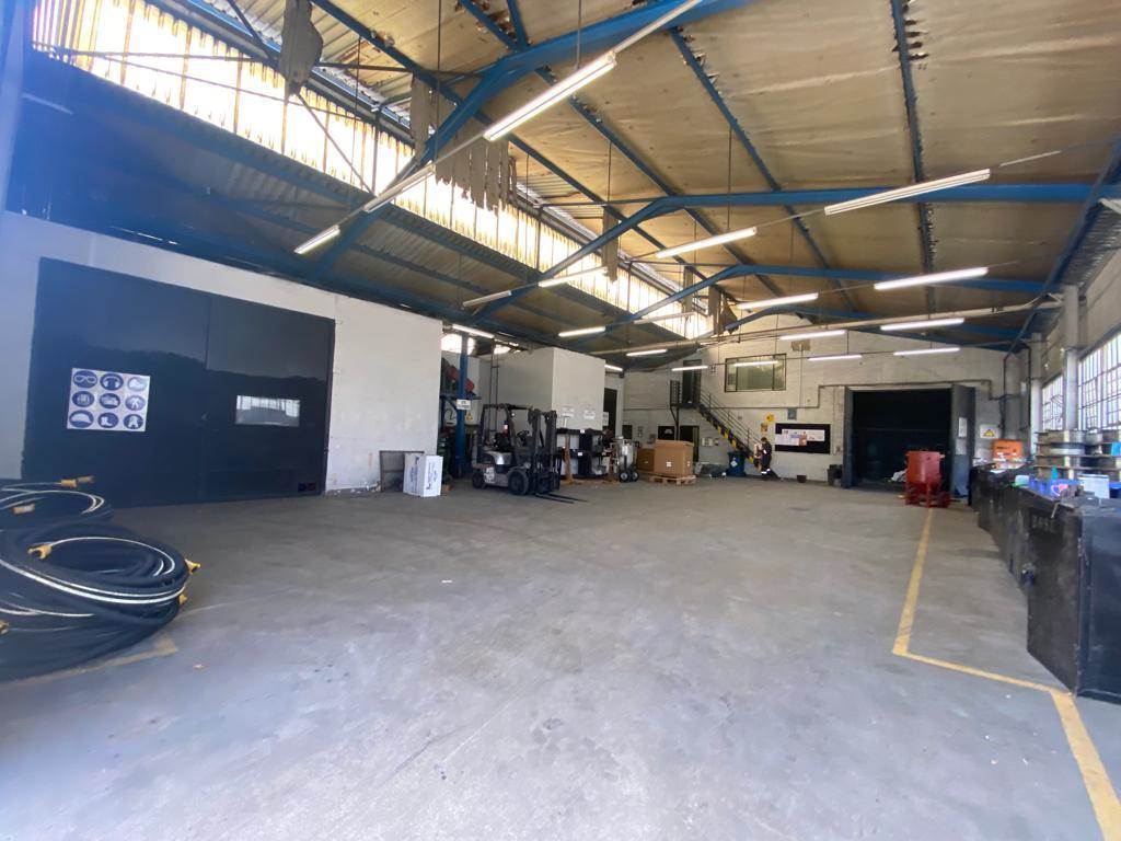 1356  m² Industrial space in Industria West photo number 8