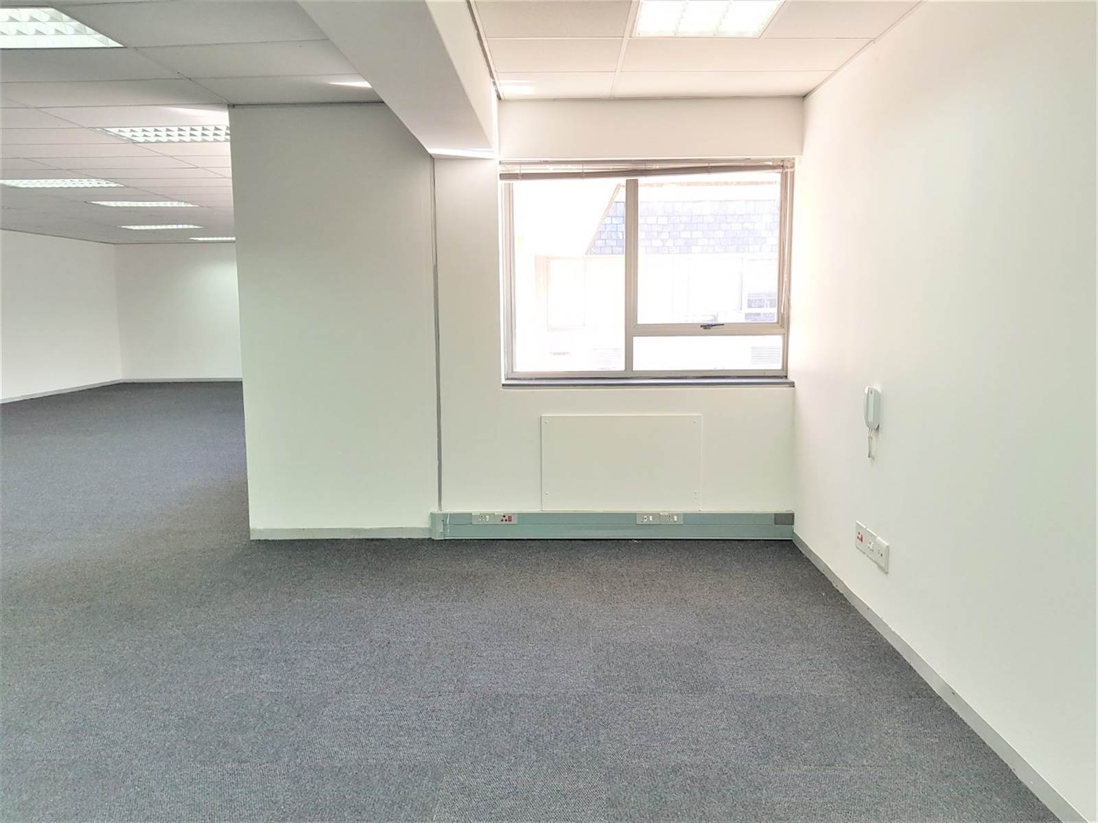192  m² Office Space in Epsom Downs photo number 4