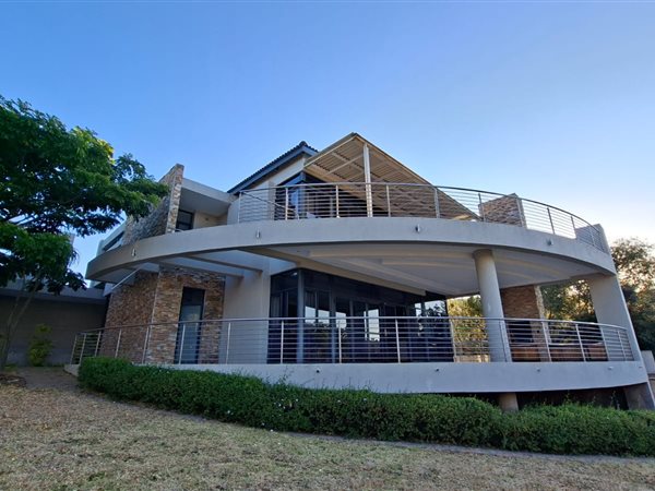6 Bedroom House 6 Bedroom House