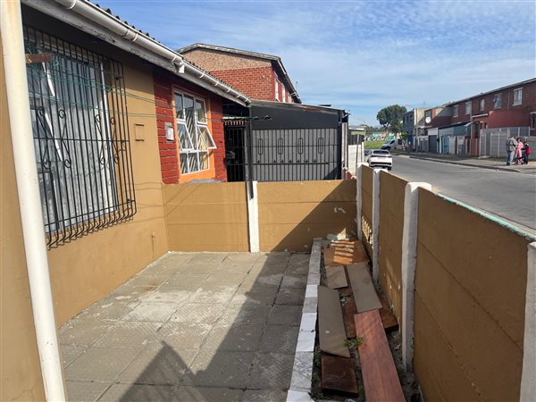 3 Bedroom House 3 Bedroom House