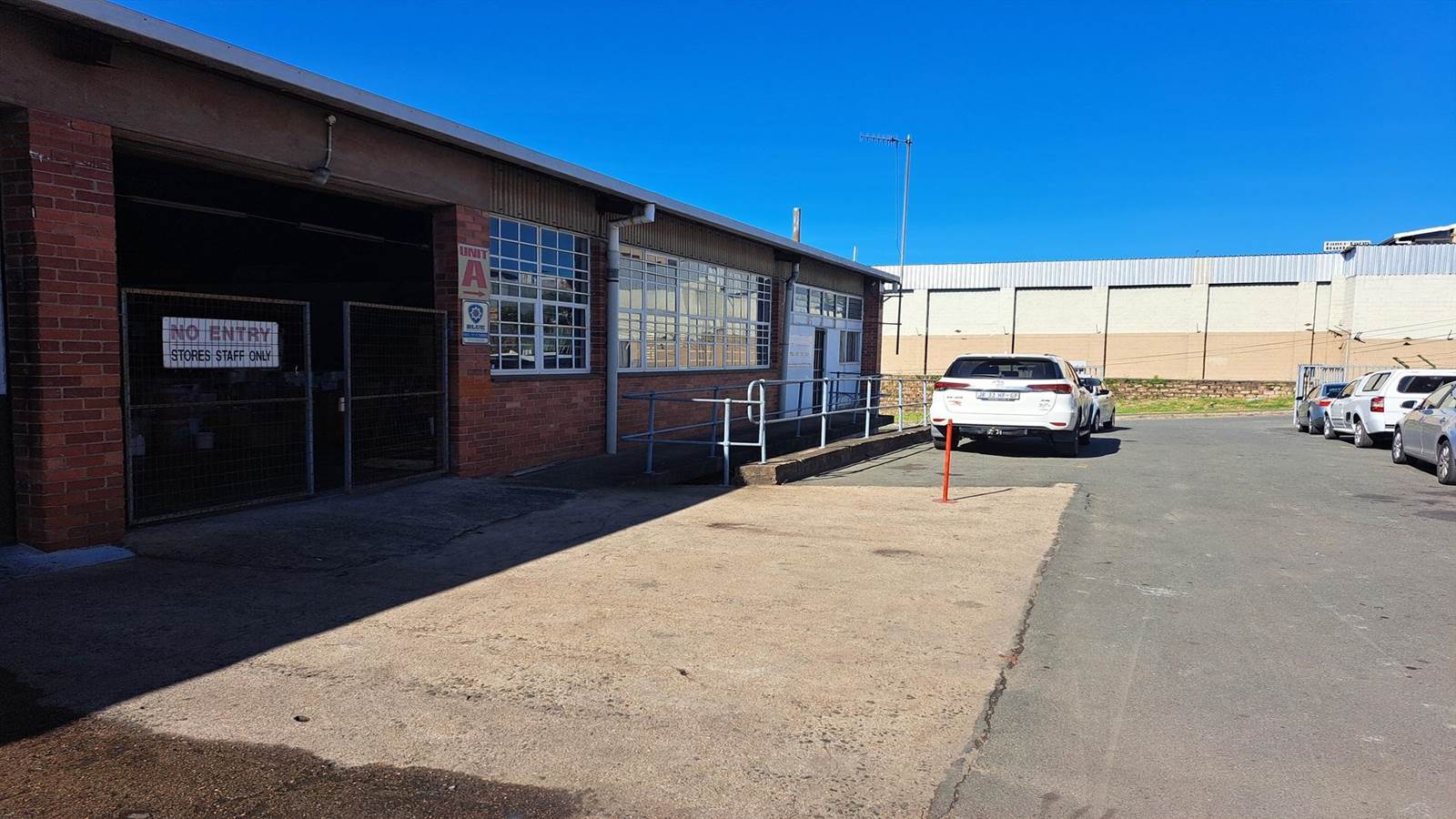 334  m² Industrial space in Pinetown Central photo number 2