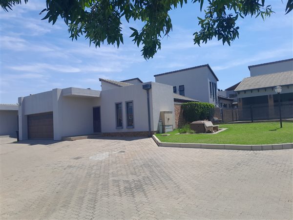 3 Bed House in Summerset