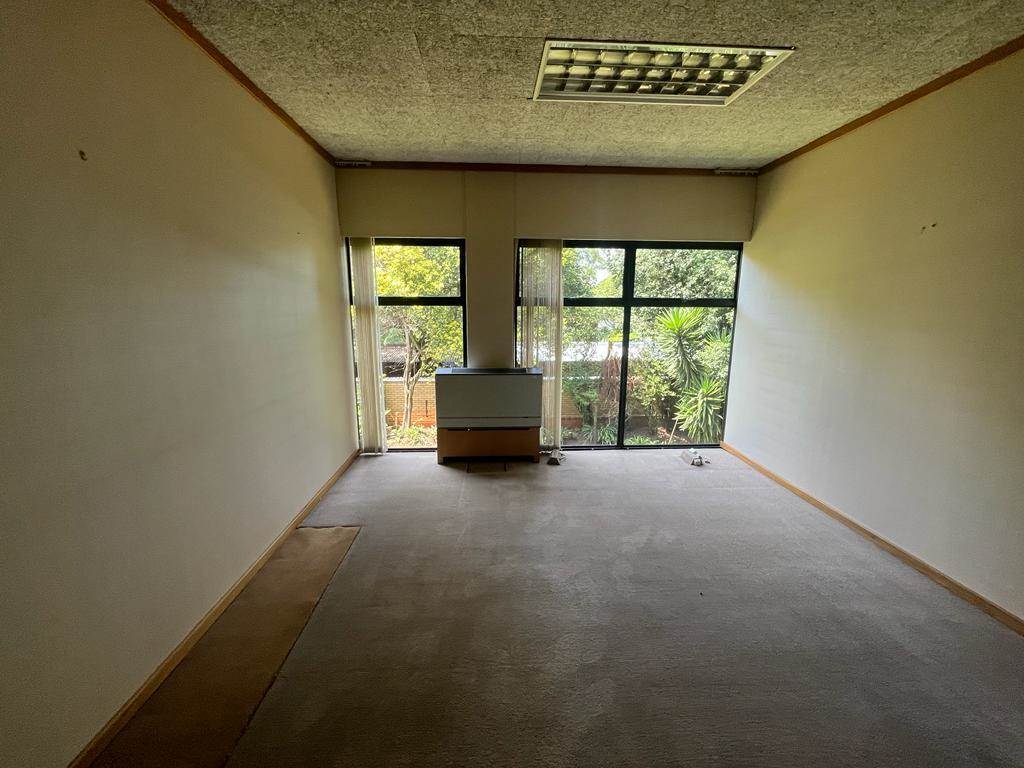 731  m² Commercial space in Parktown photo number 14